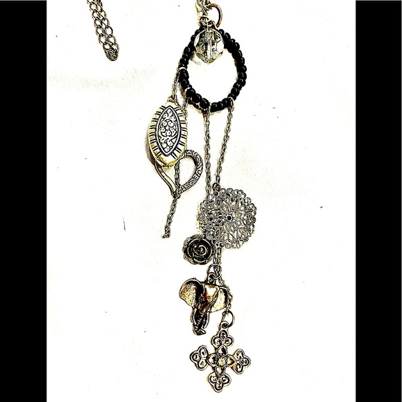 LONG BOHO NECKLACE W/MANY INTERESTING PARTS! On A LONG CHAIN BLK & SIL - Picture 1 of 2